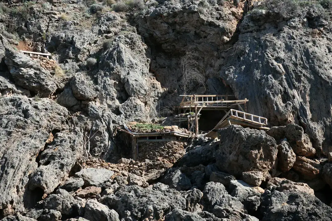 Falezlerde Kaçak Alarmı: 26 Noktada İşgal Tespit Edildi 13